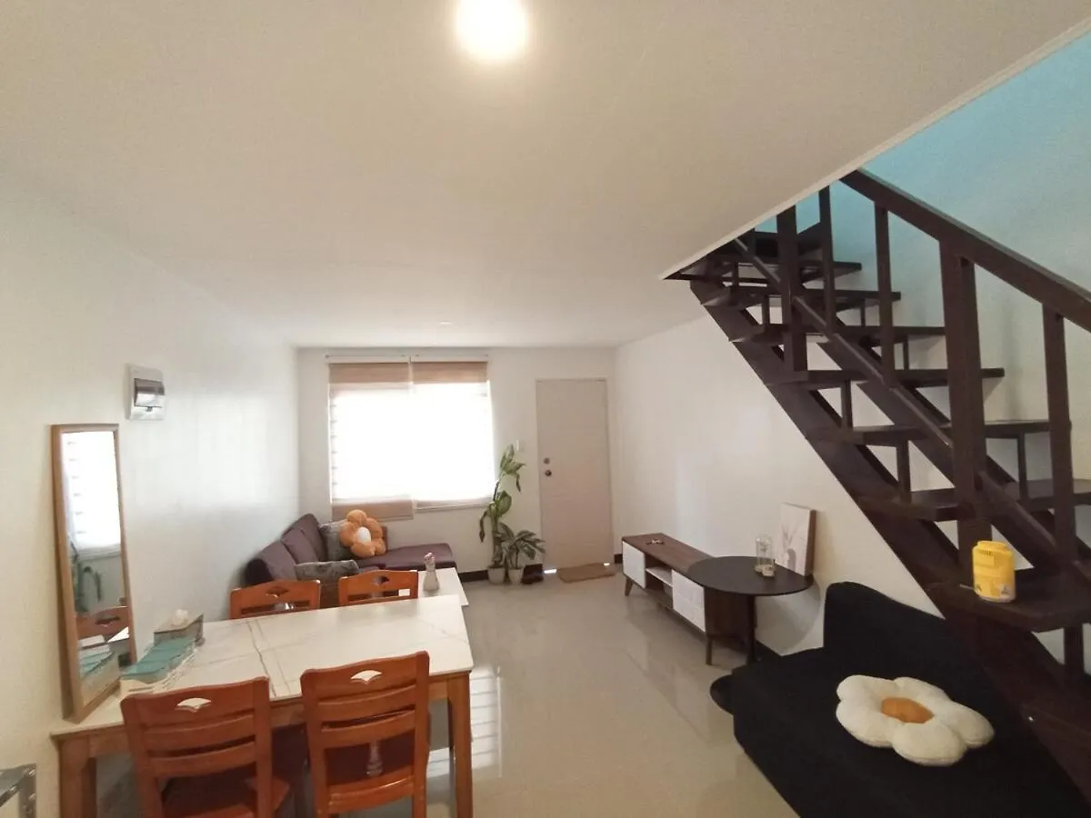 Myra'S Transient House Apartment Mabalacat