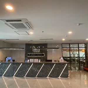 Hotel M, Mabalacat